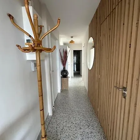 Claire Front De Superbe Vue Bassin *