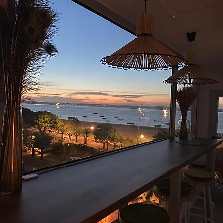 Claire Front De Superbe Vue Bassin Apartment Arcachon